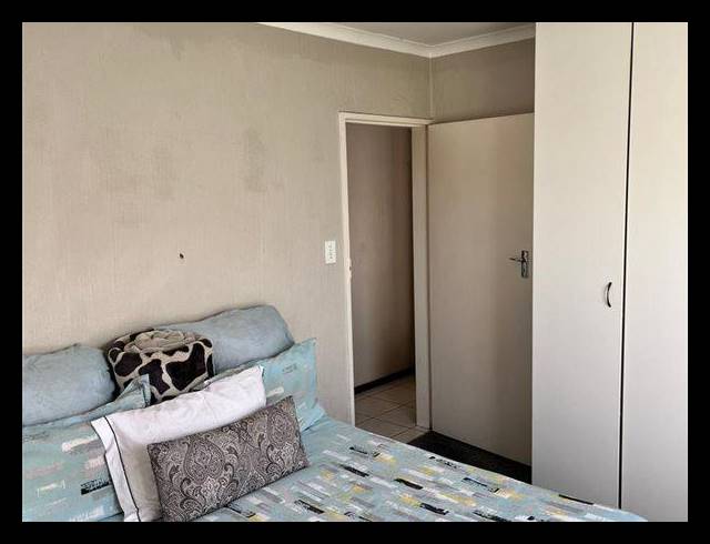 2 BEDROOM TOWNHOUSE FOR SALE IN TERENURE